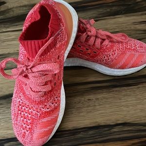 👟Adidas Ultra Boost Coral Colored👟